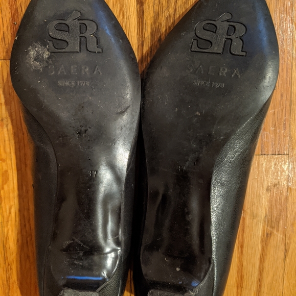 Saera Pointed Toe Loafer - Picture 5 of 7